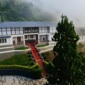 https://misty-courtyard-resort.kerala-hotels.net